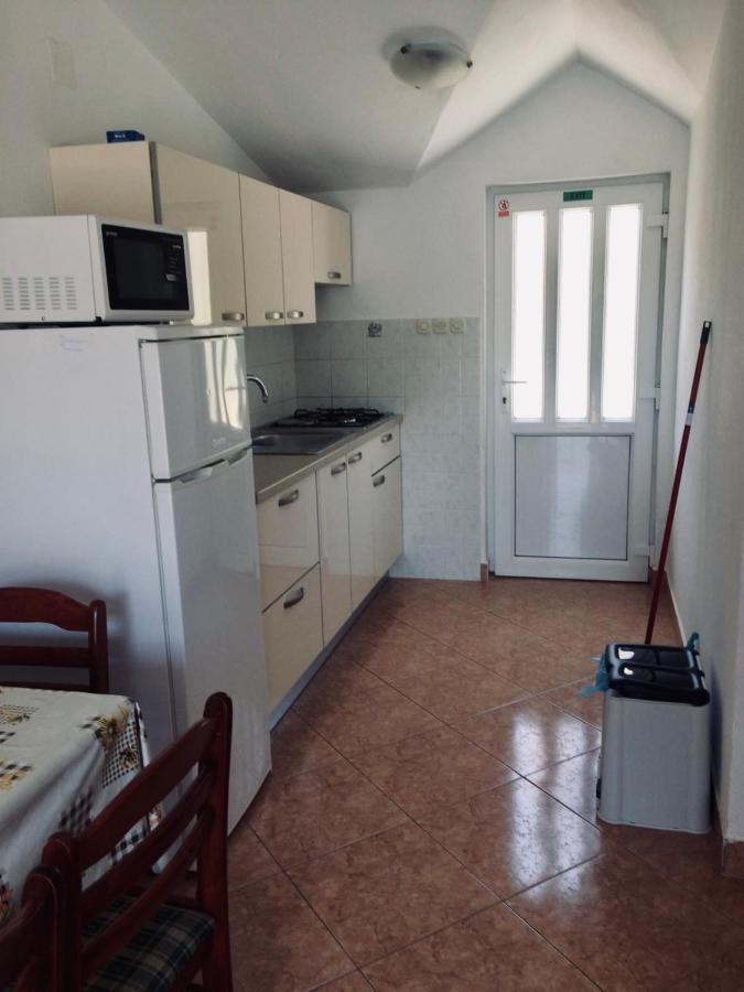 Apartmani Mima Nečujam Exterior foto